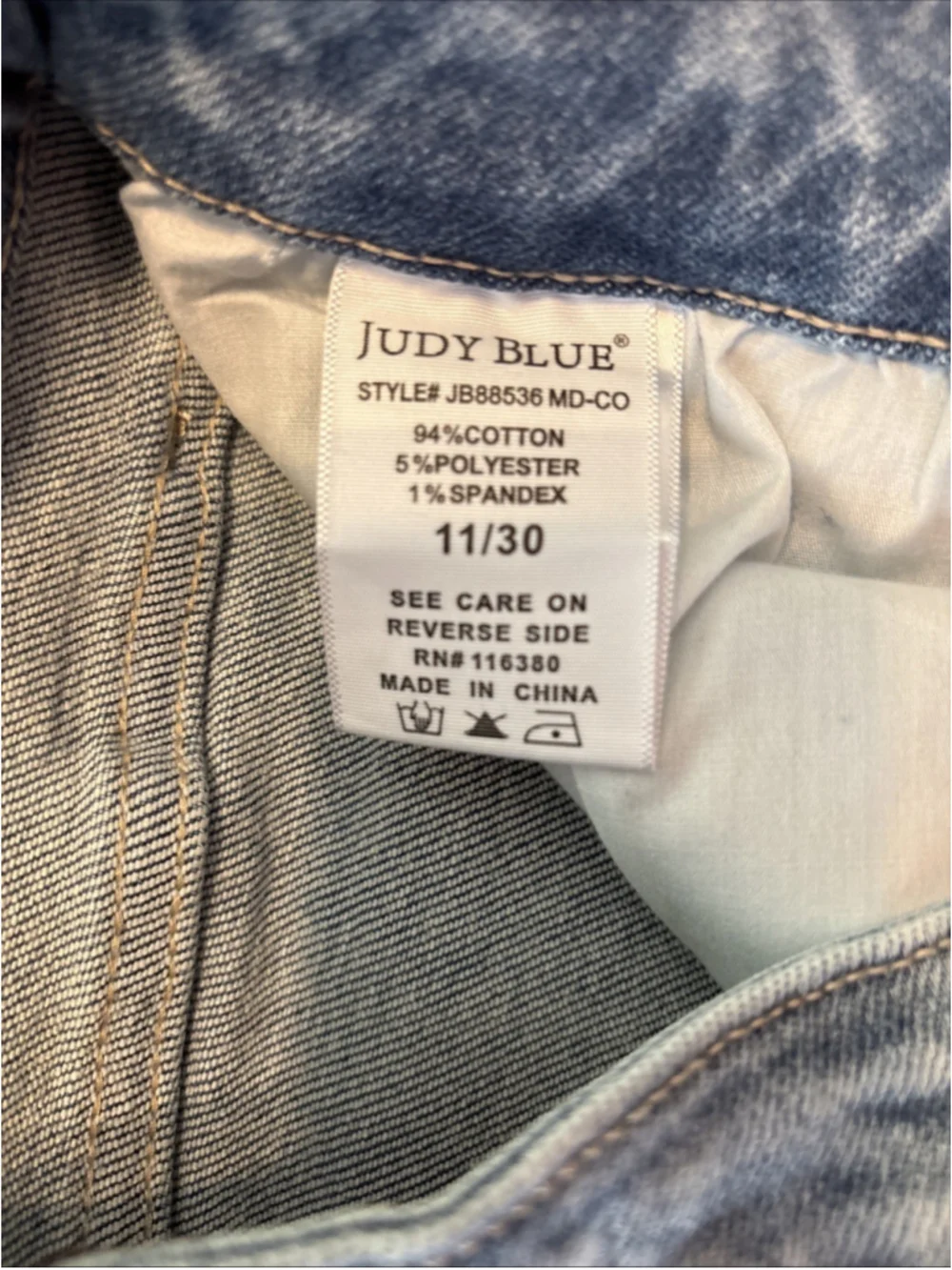Judy Blue JB88536 High Rise Slim Jeans Medium Wash Side Panel Raw Hem 11/30